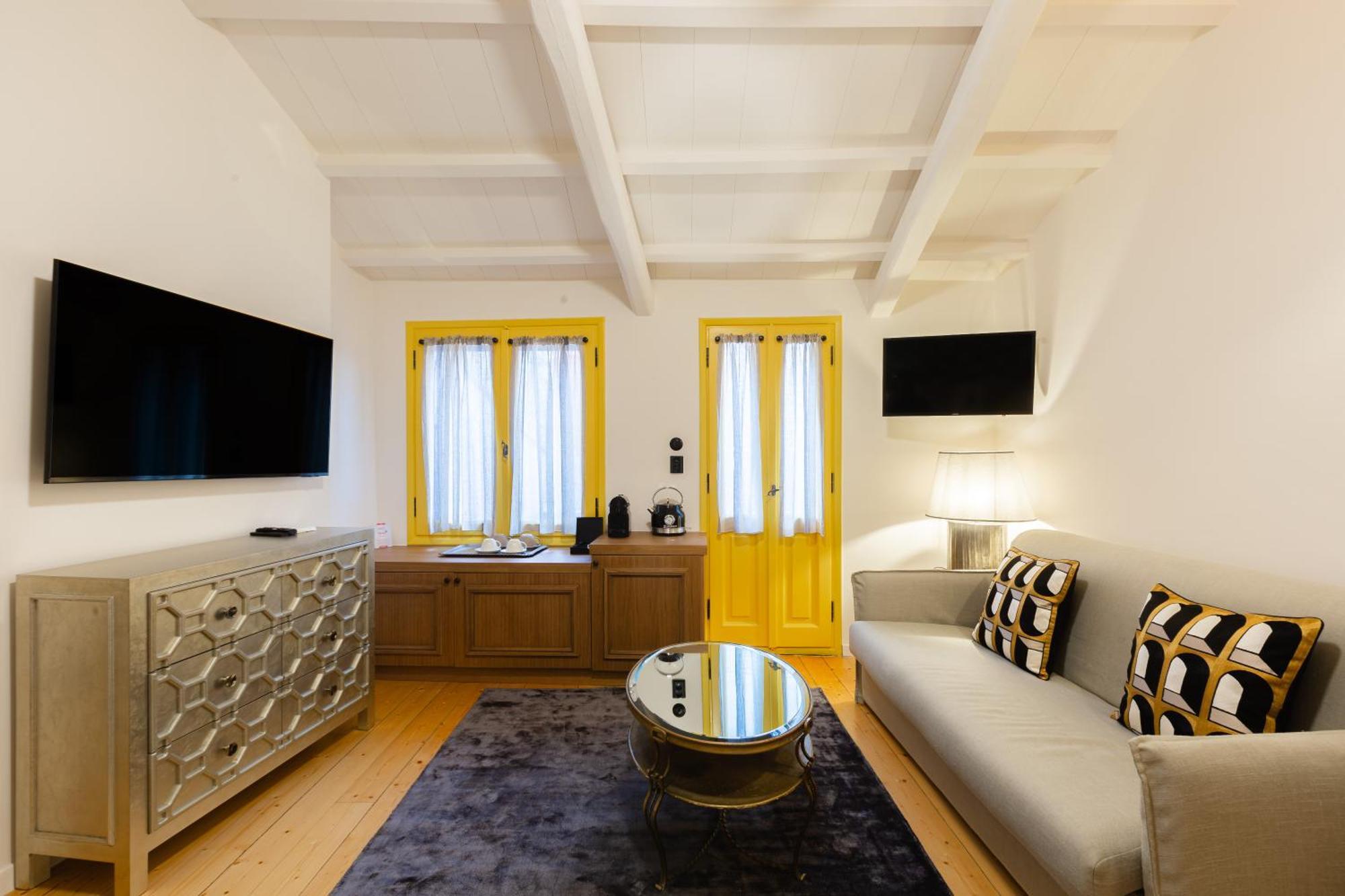 Archo Nafplio Suites & Rooms ภายนอก รูปภาพ