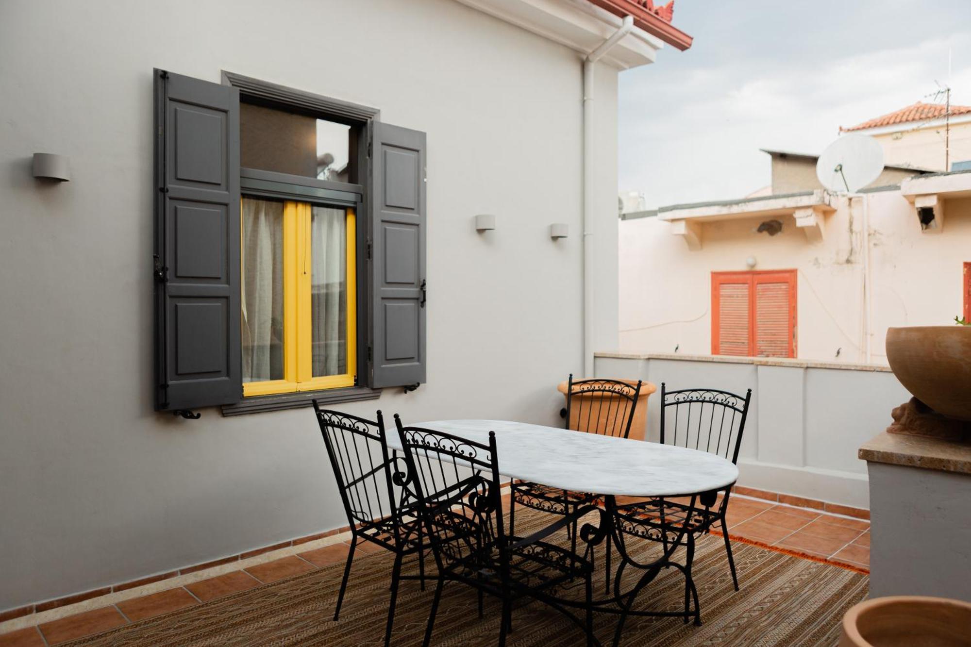 Archo Nafplio Suites & Rooms ภายนอก รูปภาพ