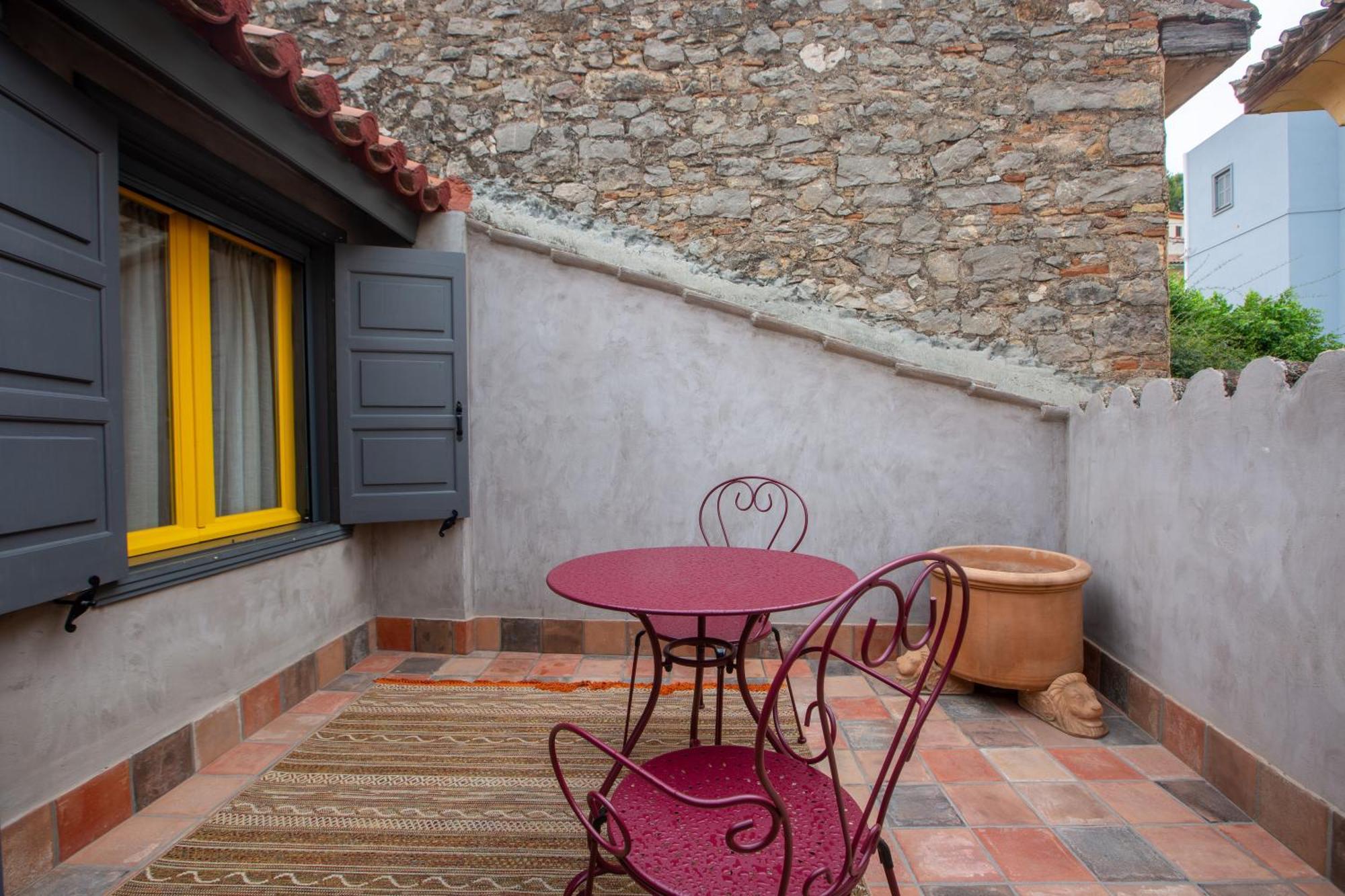 Archo Nafplio Suites & Rooms ภายนอก รูปภาพ